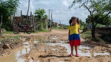 niñas en situación de emergencia